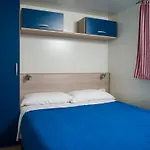 Punta Falconera Camping & Village