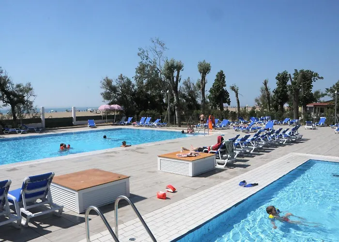 Punta Falconera Camping & Village